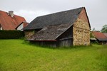 RD se stodolou a pozemkem 2.351 m2 ernkovice